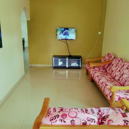 Homestay Pantai Remis Jeram  Екстер'єр фото