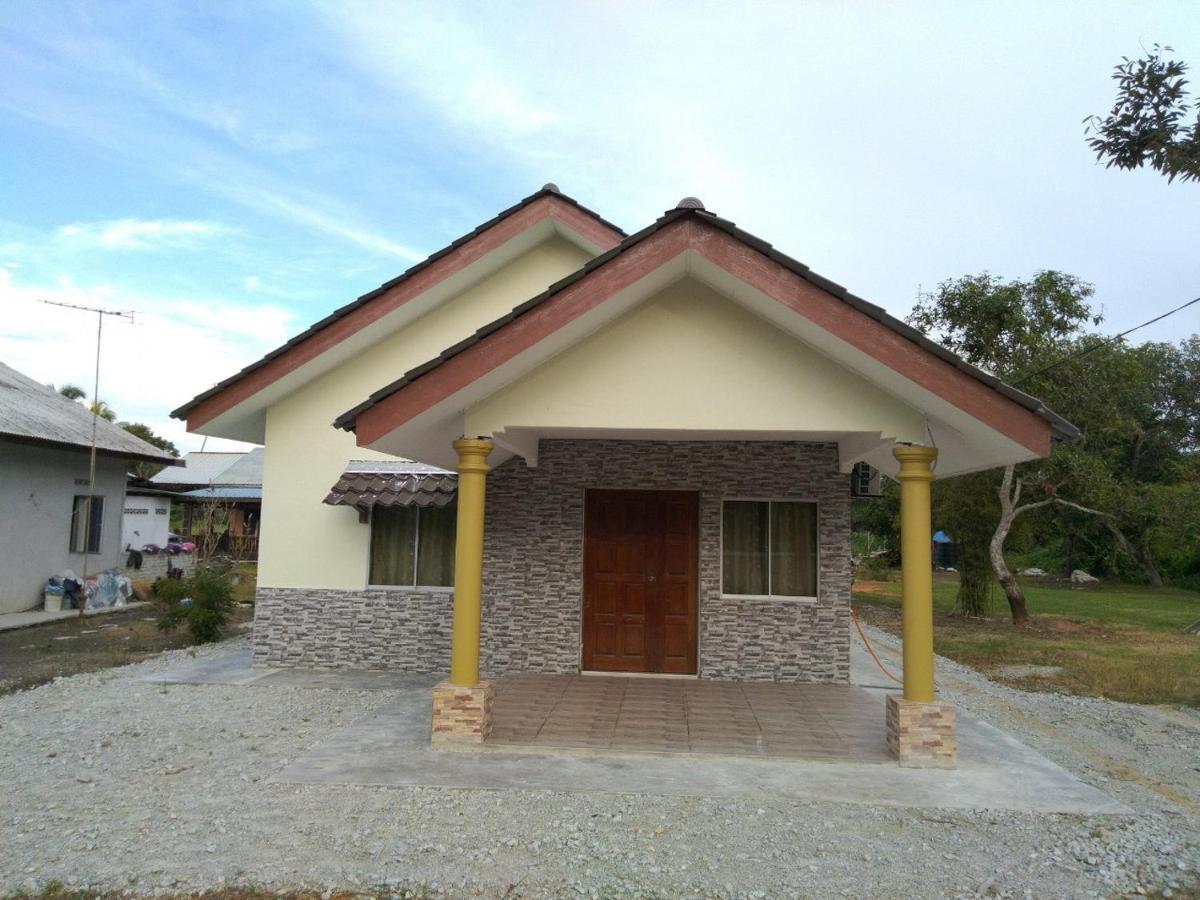 Homestay Pantai Remis Jeram  Екстер'єр фото